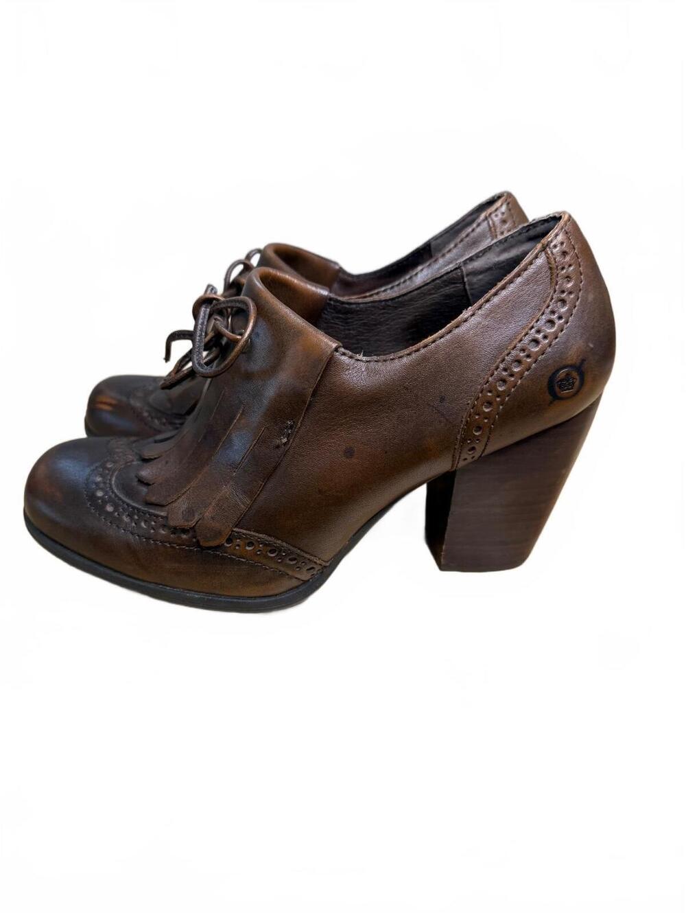 Born Crown Wingtip Kiltie Oxford Heels Women’s Size 6 Leather Lace Up